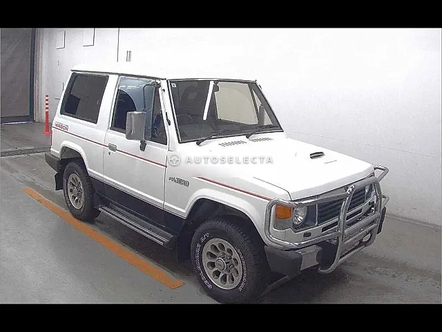 Mitsubishi Pajero 1989, auction grade 3.5
