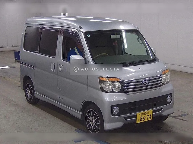 Daihatsu Atrai Wagon 2012, auction grade 3.5