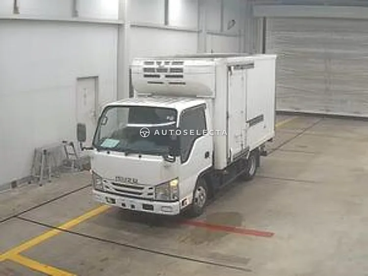 Isuzu ELF 2015, photo 1 of 1