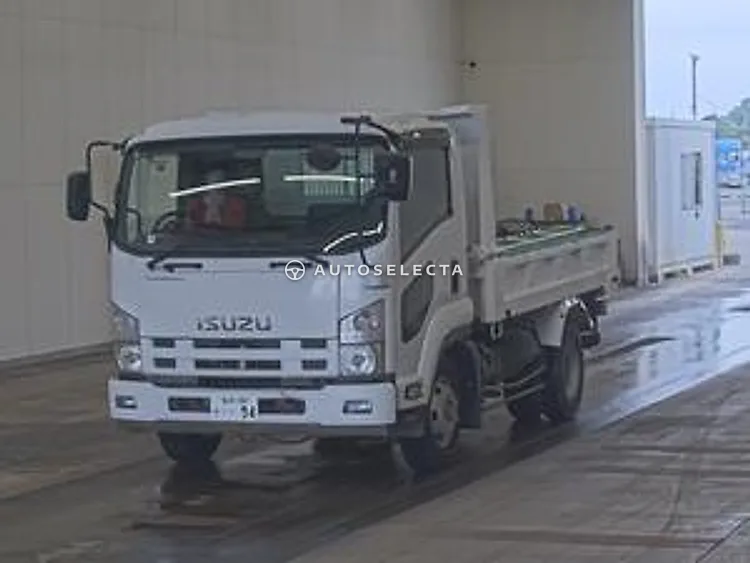 Isuzu Forward 2012, photo 1 of 1
