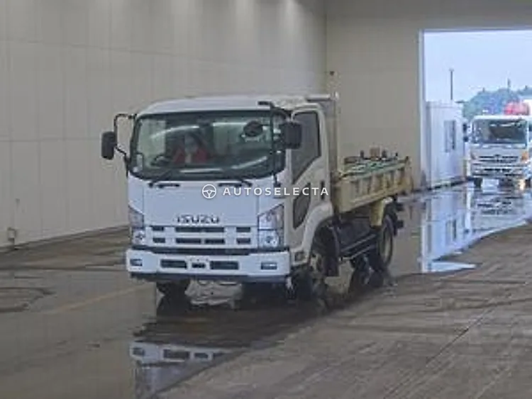 Isuzu Forward 2013, photo 1 of 1