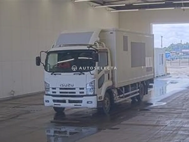 Isuzu Forward 2012, photo 1 of 1