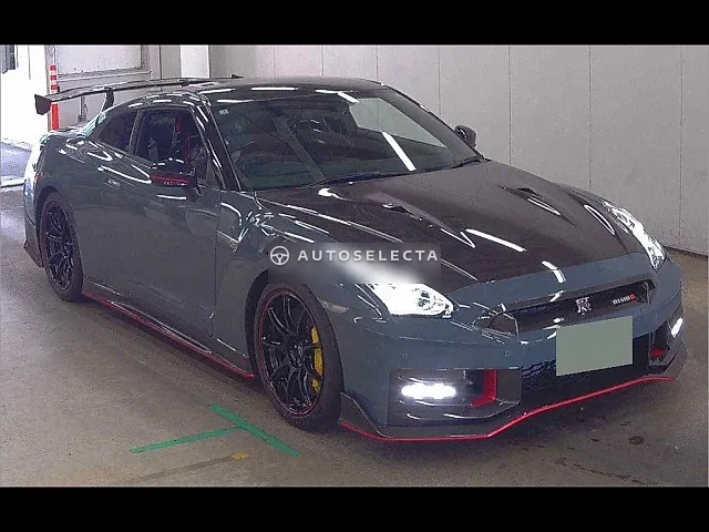 Nissan GT-R Nismo 2025, auction grade 6