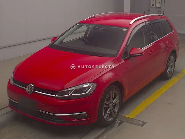 Volkswagen Golf Variant 2019, auction grade 4