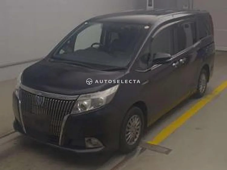 Toyota Esquire 2014, photo 1 of 1