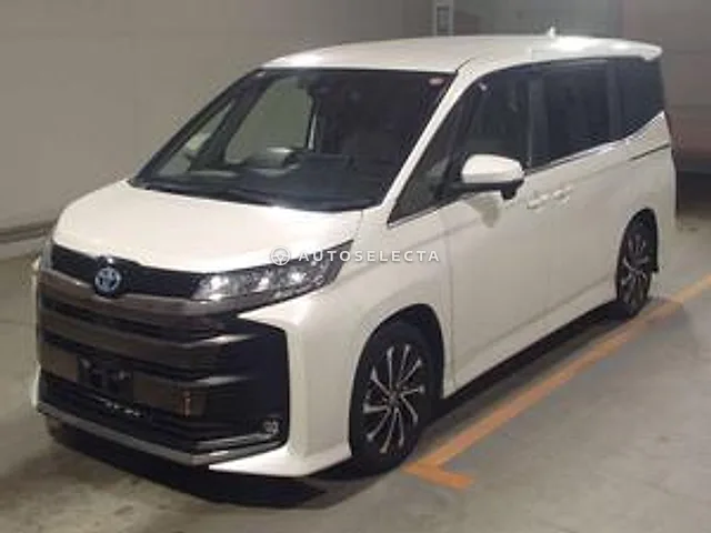 Toyota Noah 2022, auction grade RA