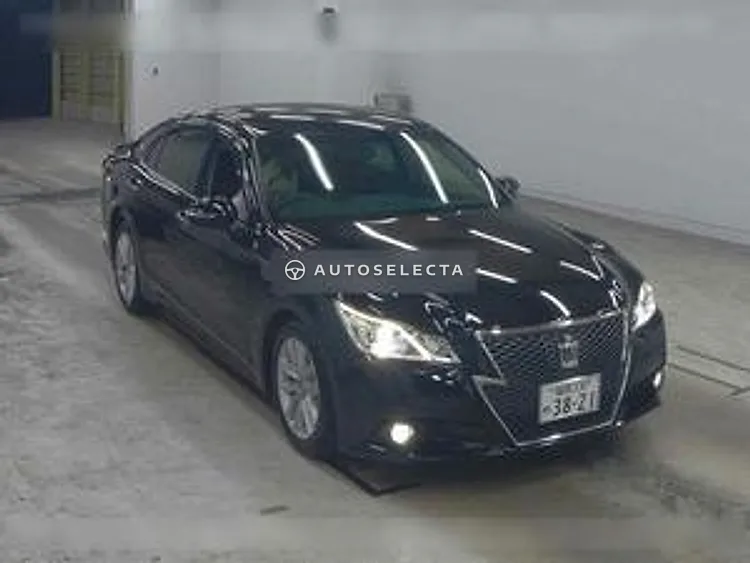 Toyota Crown 2014, photo 1 of 1