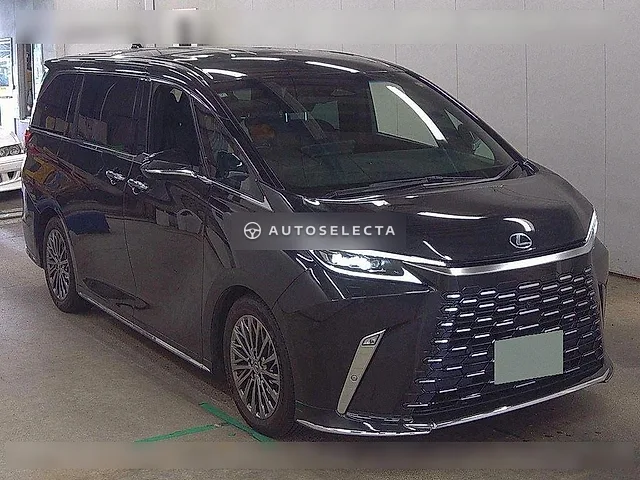 Lexus LM 2024, auction grade 4.5