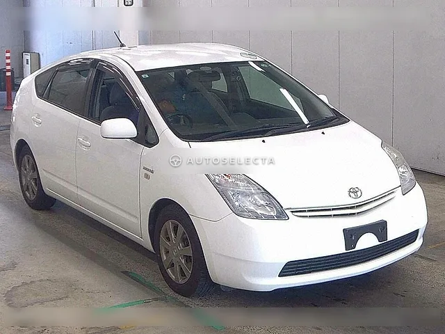 Toyota Prius 2009, auction grade R