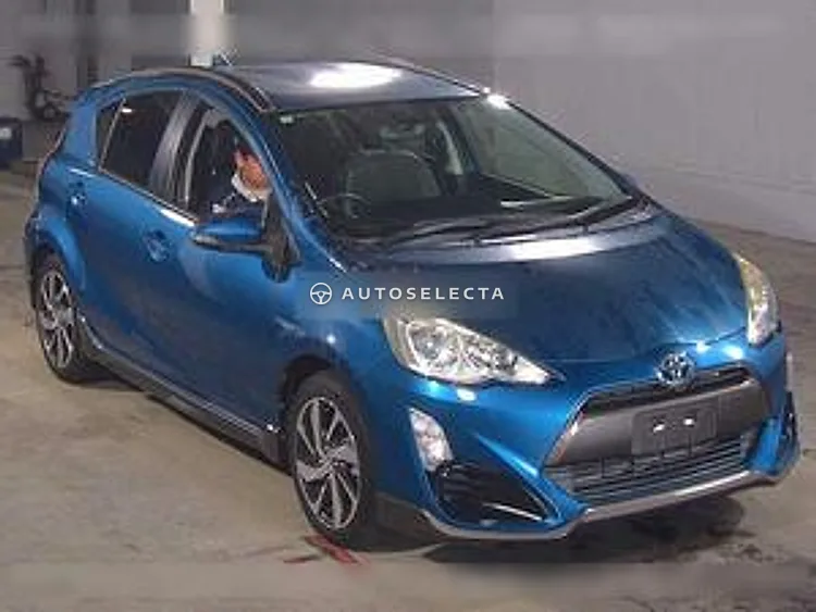 Toyota Aqua 2015, photo 1 of 1