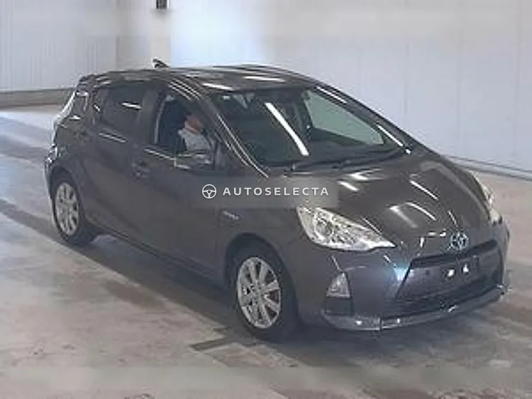 Toyota Aqua 2014, photo 1 of 1