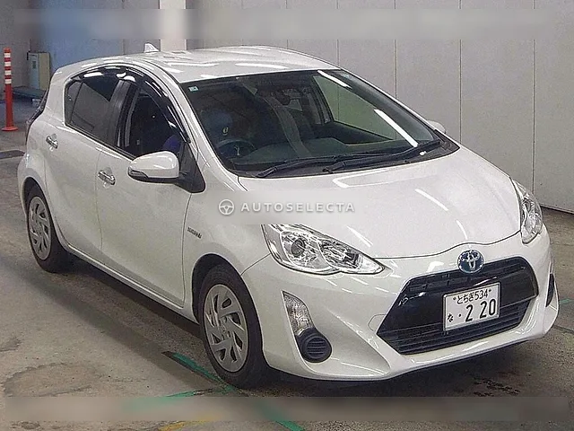 Toyota Aqua 2017, auction grade 4