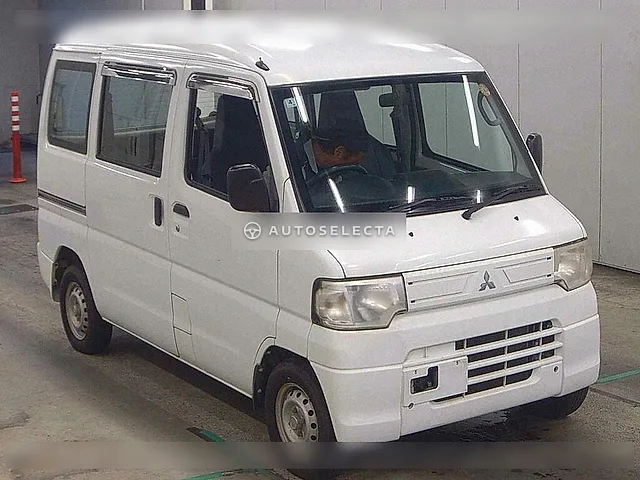 Mitsubishi Minicab Van 2013, auction grade 3.5