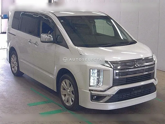 Mitsubishi Delica D:5 Urban Gear 2019, auction grade 4