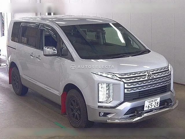 Mitsubishi Delica D:5 2022, auction grade 4