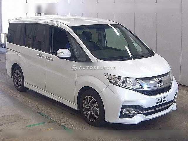 Honda Stepwgn Spada 2017, auction grade 4