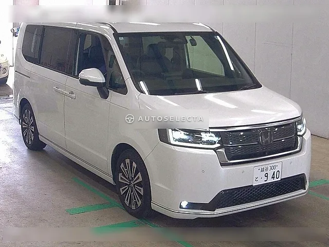 Honda Stepwgn Spada 2022, auction grade 4.5
