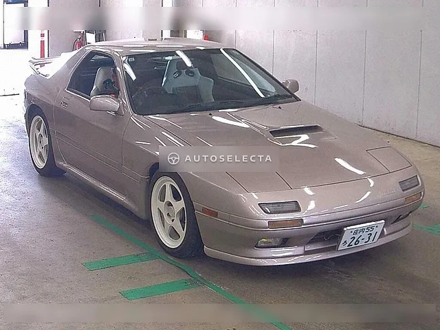Mazda Savanna RX-7 1989, auction grade 3.5