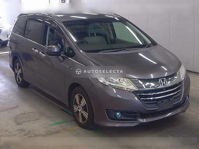 Honda Odyssey 2014, auction grade 4