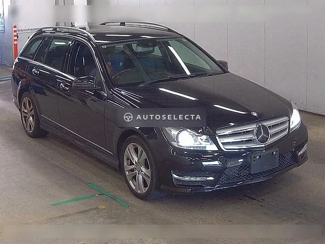Mercedes-Benz C-Class Station Wagon 2014, auction grade 4