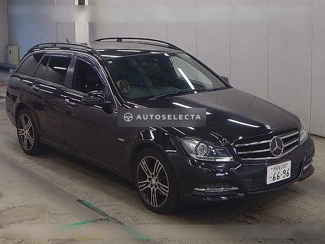 Mercedes-Benz C-Class Station Wagon 2014, auction grade 4