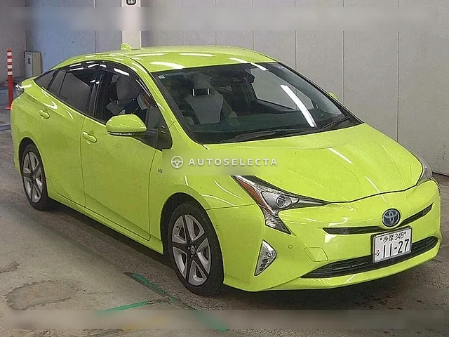 Toyota Prius 2017, auction grade 4