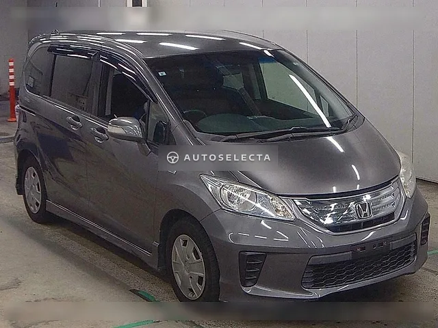Honda Freed Hybrid 2013, auction grade 3.5