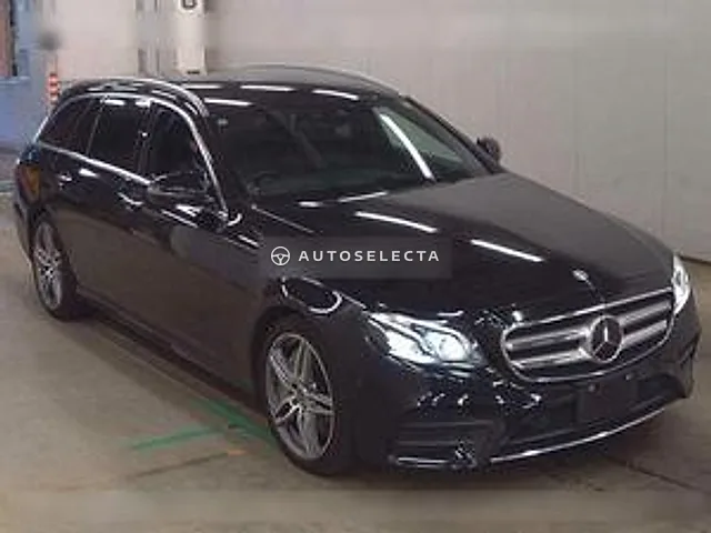 Mercedes-Benz E-Class Station Wagon 2019, auction grade 4
