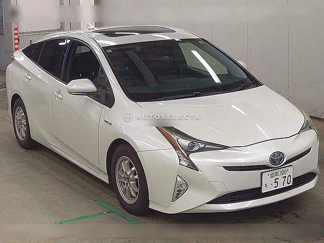Toyota Prius 2016, auction grade R