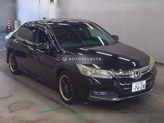 Honda Accord Hybrid 2015, auction grade 3.5