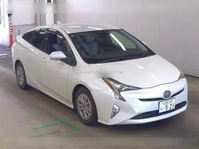 Toyota Prius 2016, auction grade 4