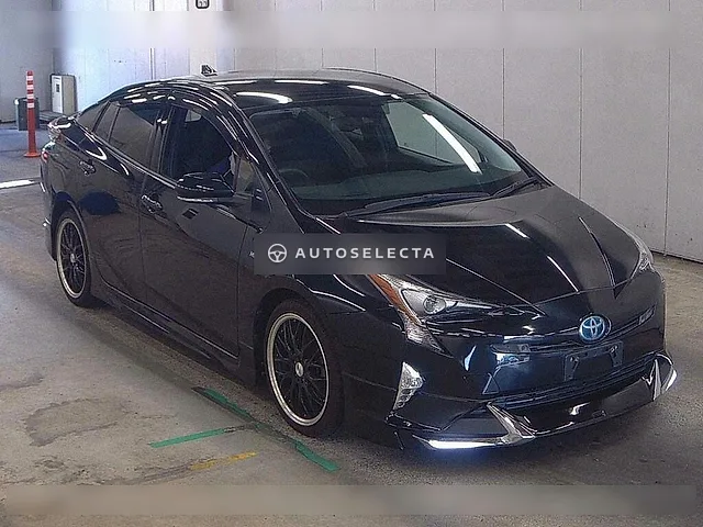 Toyota Prius 2016, auction grade 4.5
