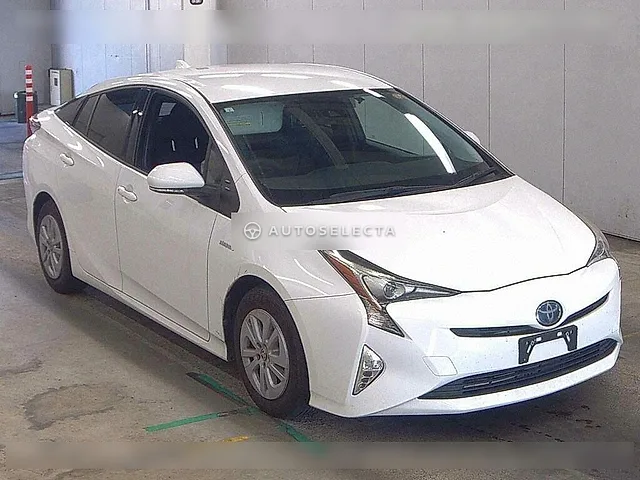 Toyota Prius 2017, auction grade 4.5