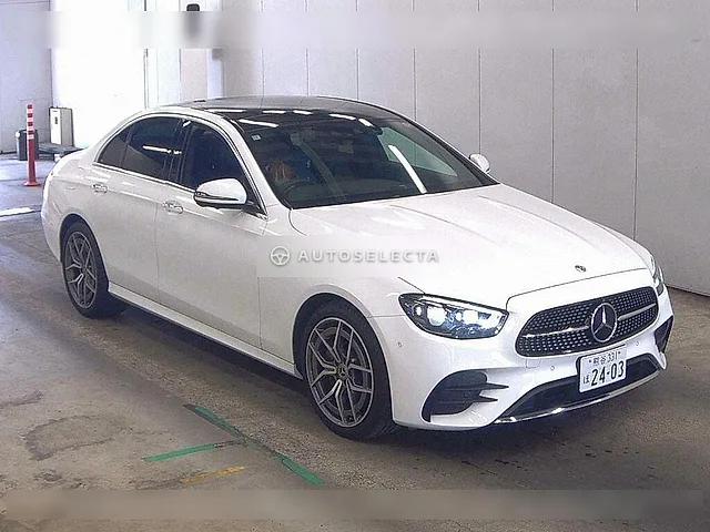 Mercedes-Benz E-Class 2022, auction grade 4.5