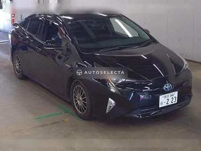 Toyota Prius 2018, auction grade 3.5