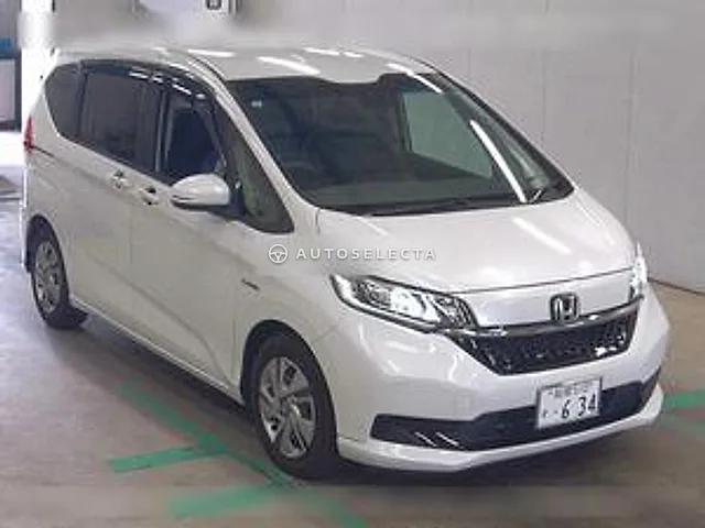 Honda Freed+ Hybrid 2022, auction grade 4.5