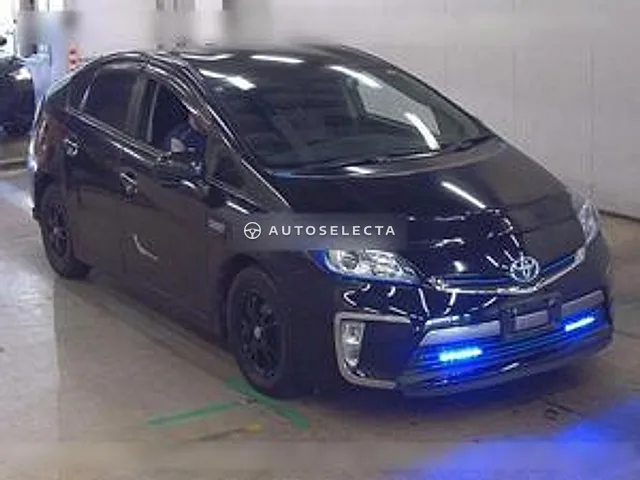 Toyota Prius PHV 2012, auction grade 3.5