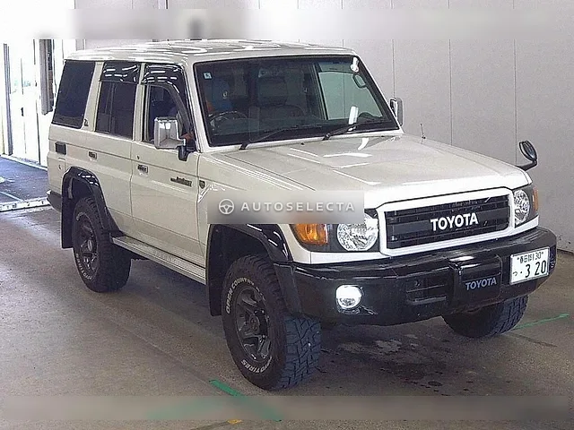 Toyota Land Cruiser 70 2015, auction grade 4.5