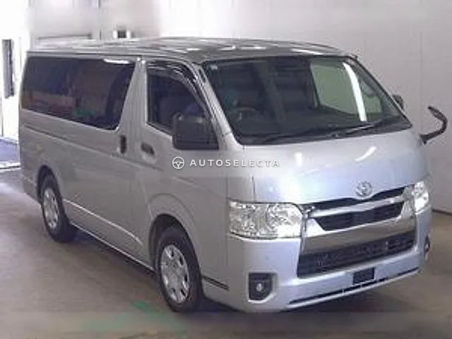 Toyota Hiace Van 2022, auction grade 4