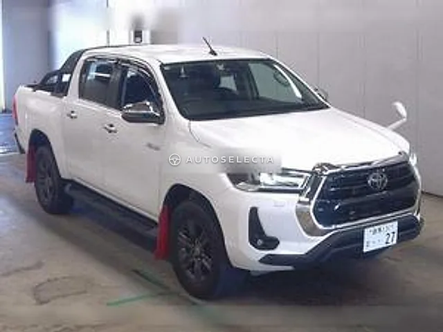Toyota Hilux 2023, auction grade 4