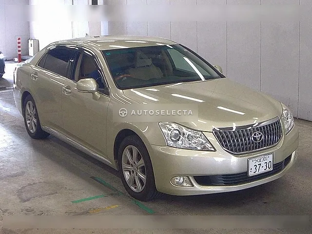 Toyota Crown Majesta 2012, auction grade 4
