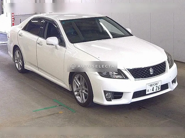 Toyota Crown 2012, auction grade 4