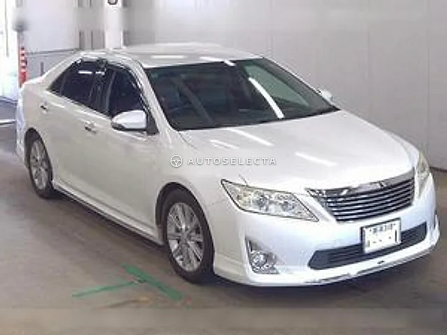 Toyota Camry 2012, auction grade 3.5
