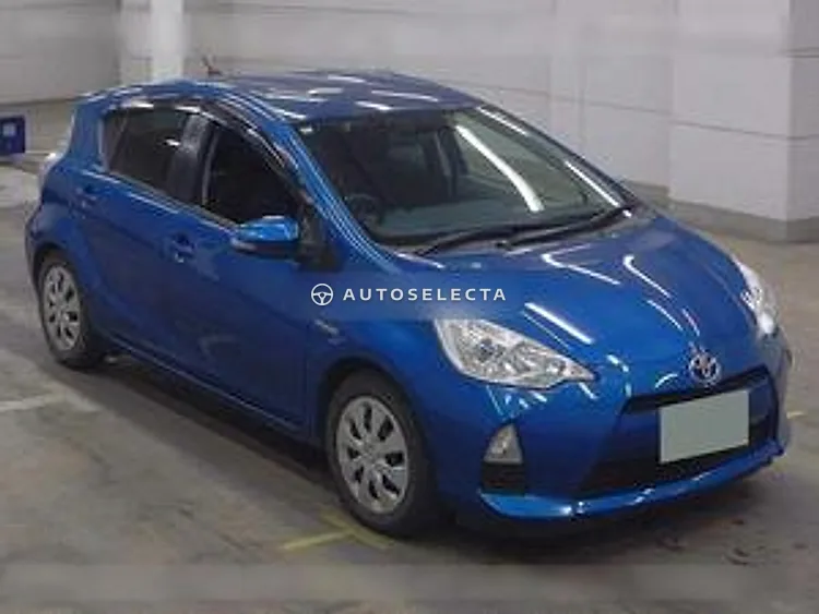Toyota Aqua 2012, photo 1 of 1