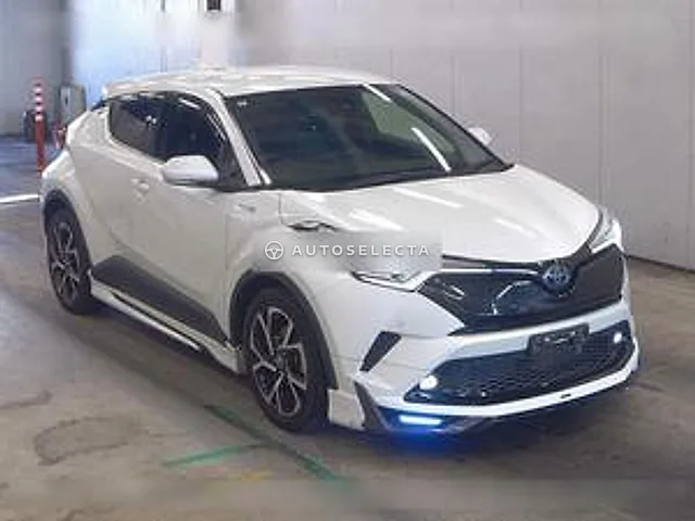 Toyota C-HR 2019, auction grade 4.5