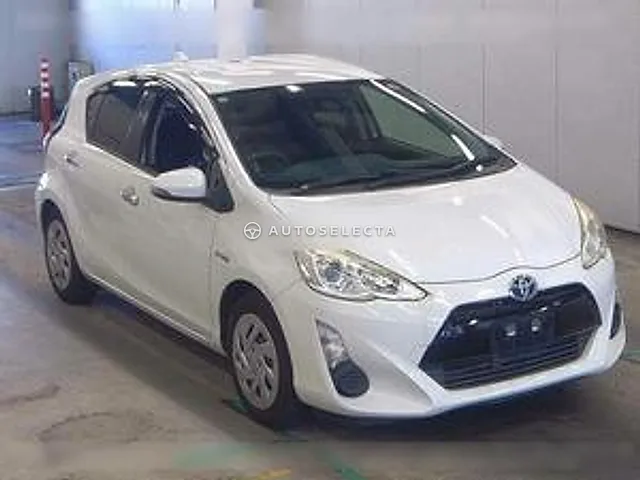 Toyota Aqua 2016, auction grade 4