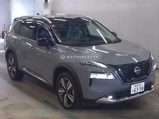 Nissan X-Trail 2022, auction grade 5
