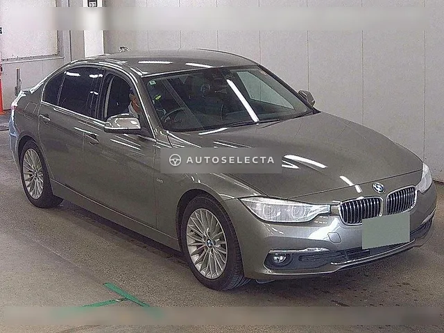 BMW 3 Series 2016, auction grade 4.5