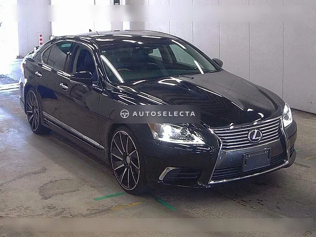 Lexus LS 2013, auction grade 4