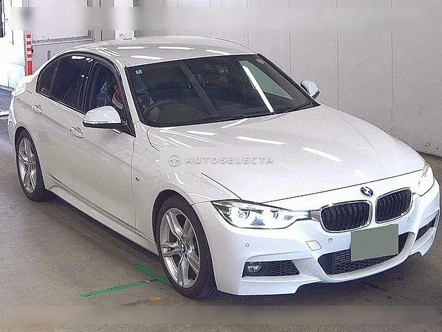BMW 3 Series 2018, auction grade 4.5